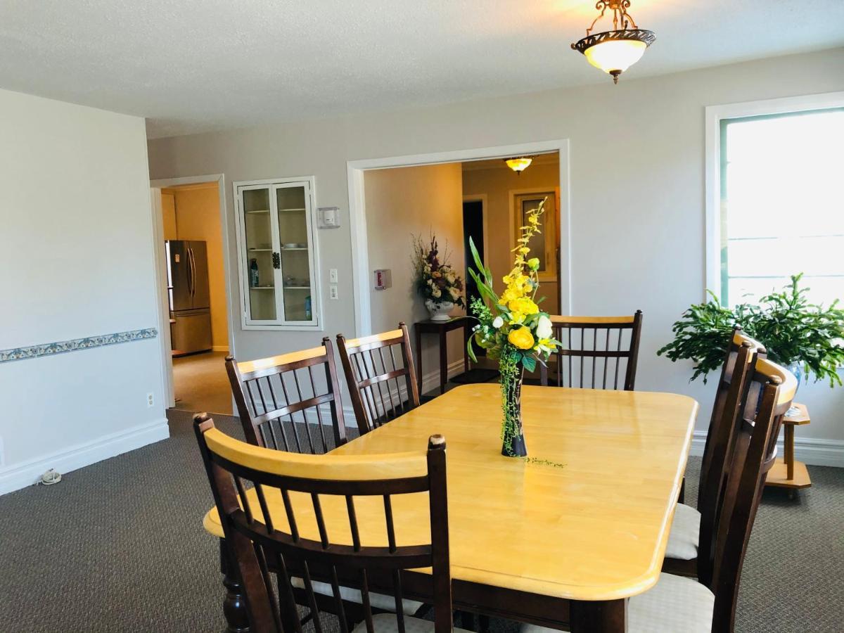 Downtown Whitehorse 2 Bedroom House Exteriör bild